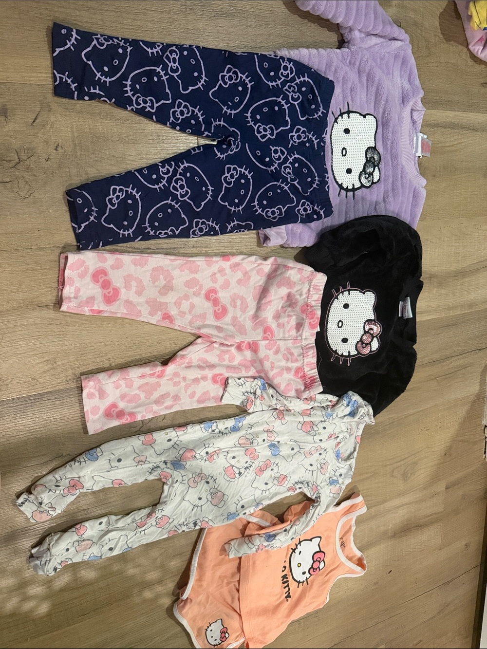 12month hello kitty bundle three outfits one pajama